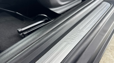 MINI Hatchback 1.5 Cooper Classic 3dr Auto Petrol Hatchback